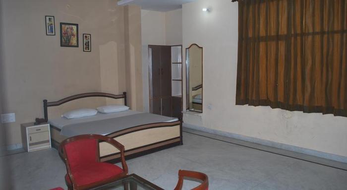 Hotel Mansarovar Palace